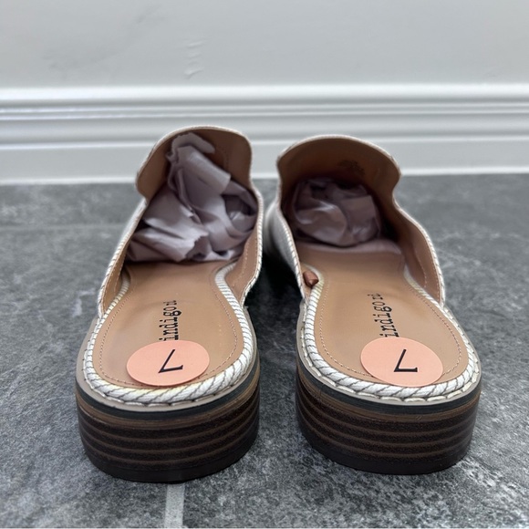 NWOB Indigo Rd Cream and Grey Stripe Mule Flats Size 7 Fall Neutral Almond Toe - Picture 6 of 12